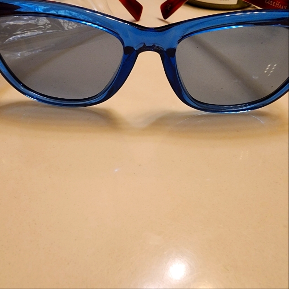 Ladies sunglasses